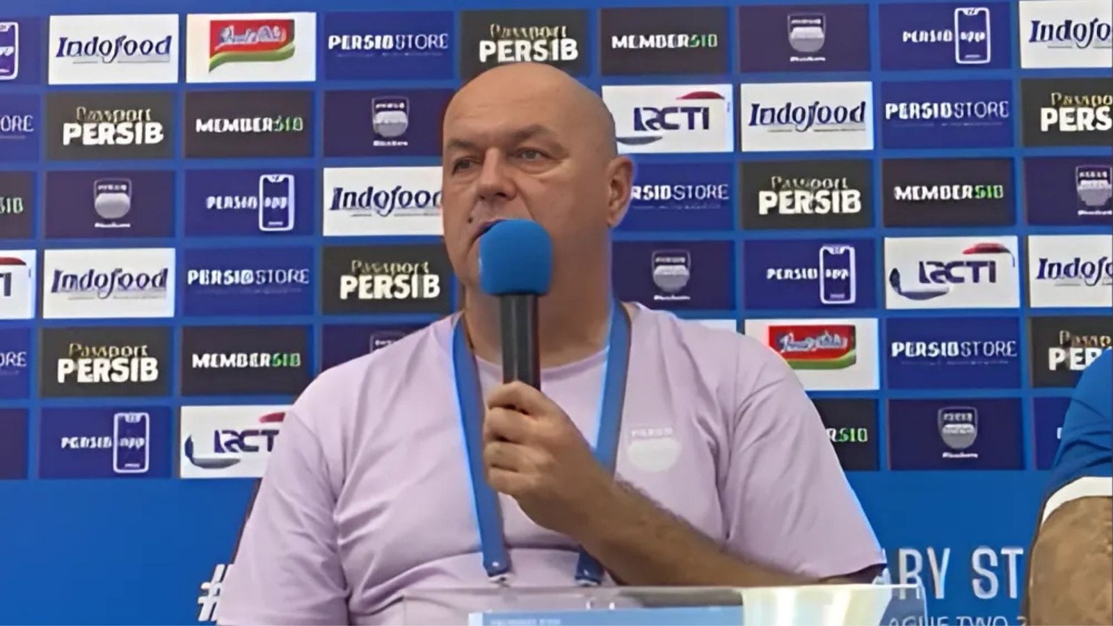 The Rise of AI-Powered Personal Assistants: How They Manage